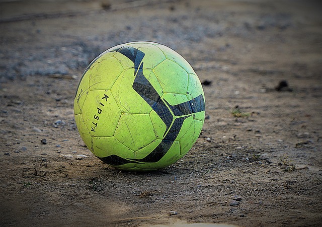 从这一事件 从这一事件